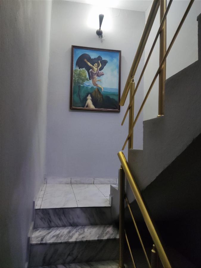Dafina Hotel 티라나 외부 사진