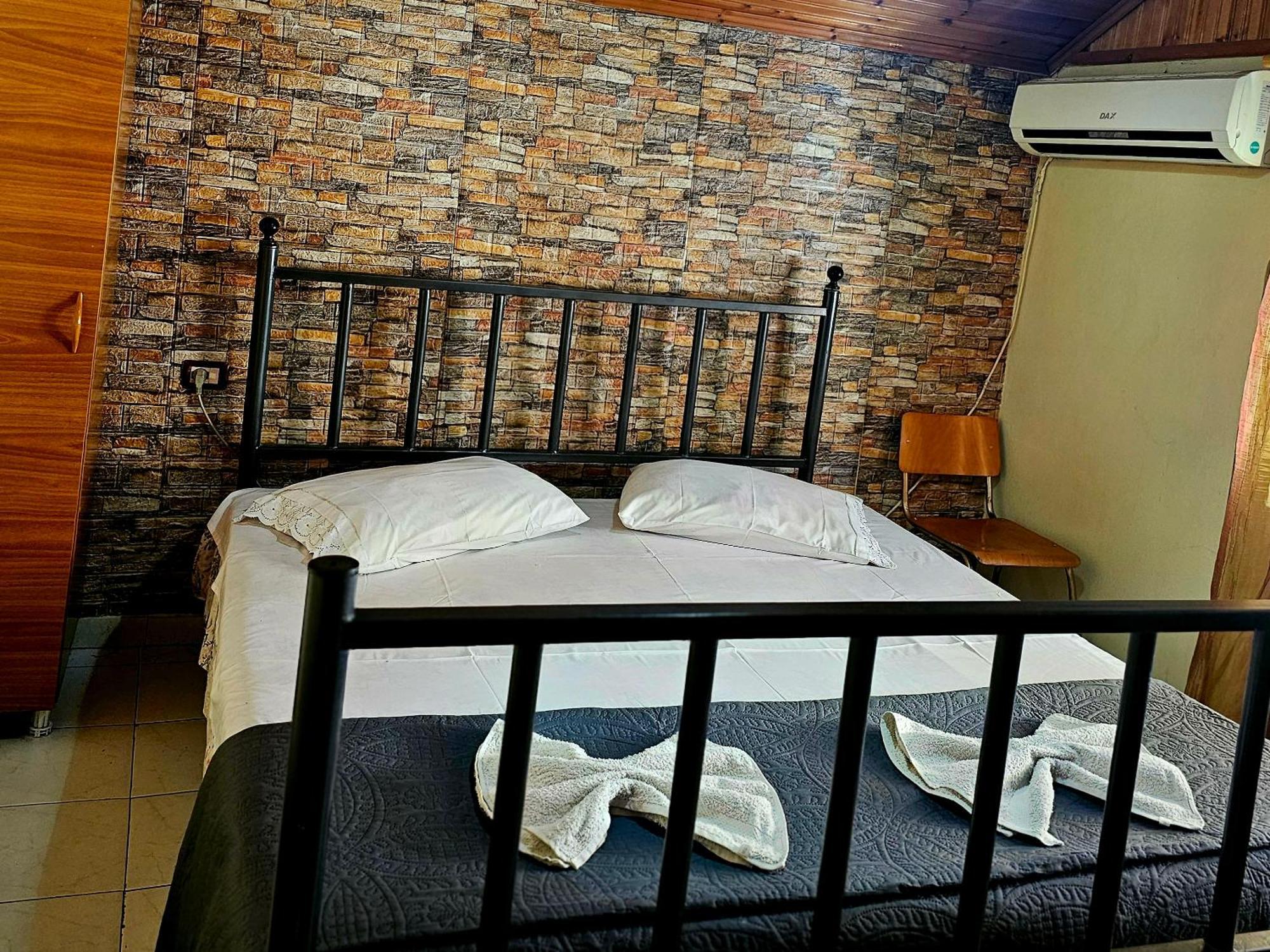 Dafina Hotel 티라나 외부 사진