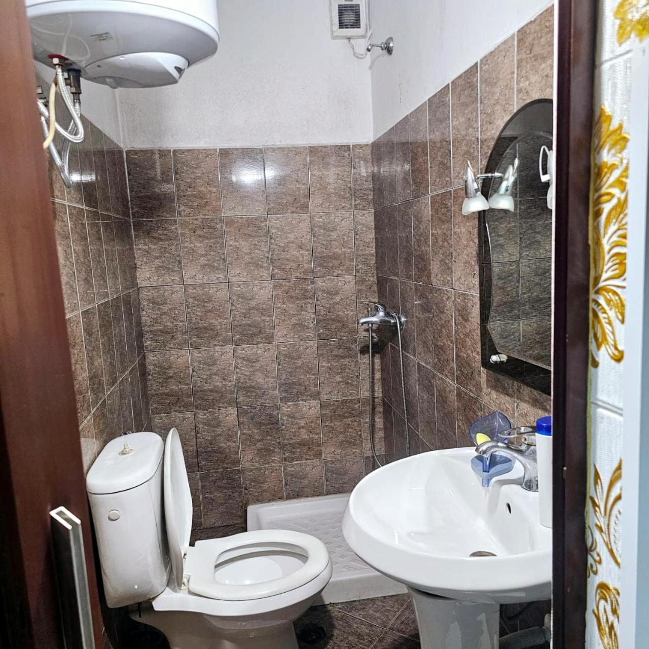 Dafina Hotel 티라나 외부 사진